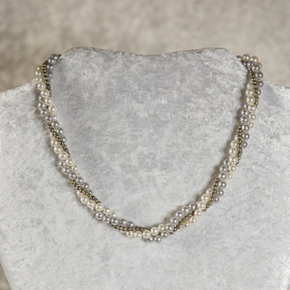 VINTAGE Twisted Triple Strand Tri-Coloured Faux Pearl Necklace